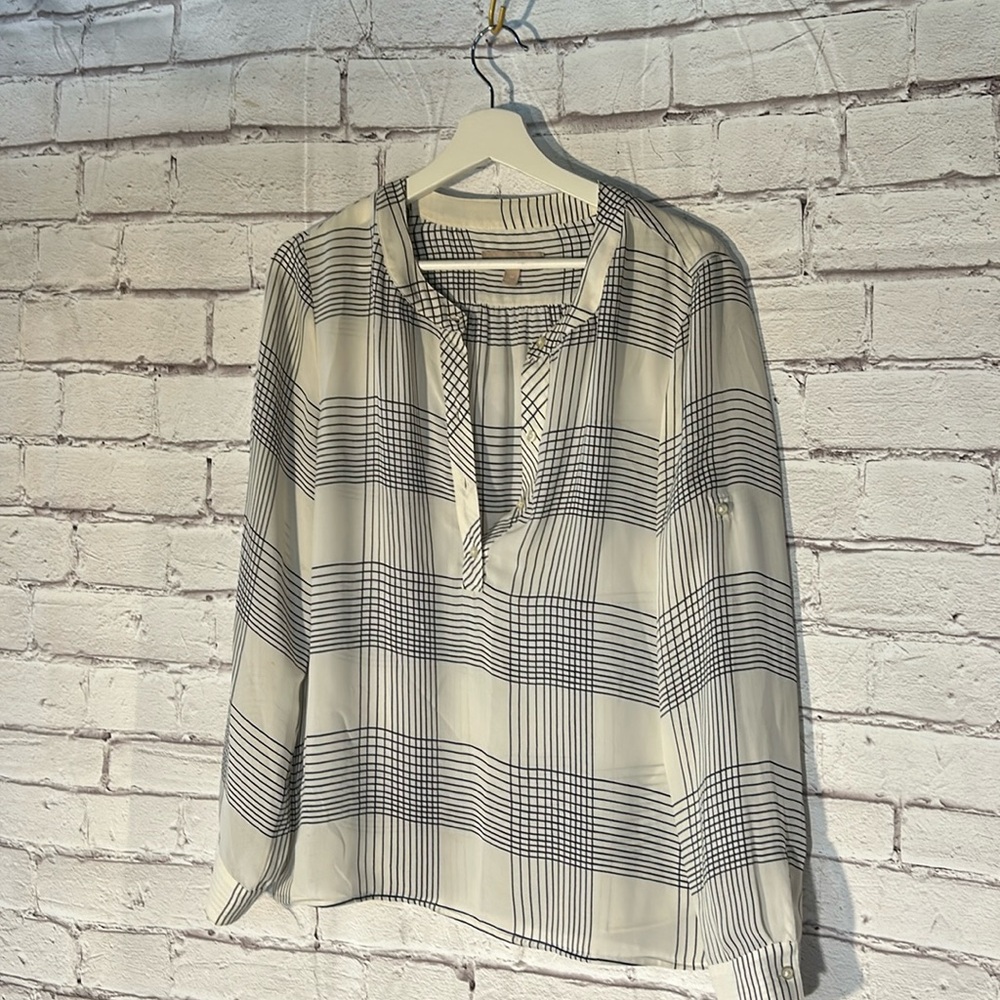 Banana republic pattern, white blouse